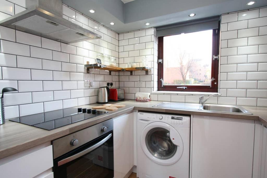 Bijou Merchant City Apartment With Parking Glasgow Extérieur photo