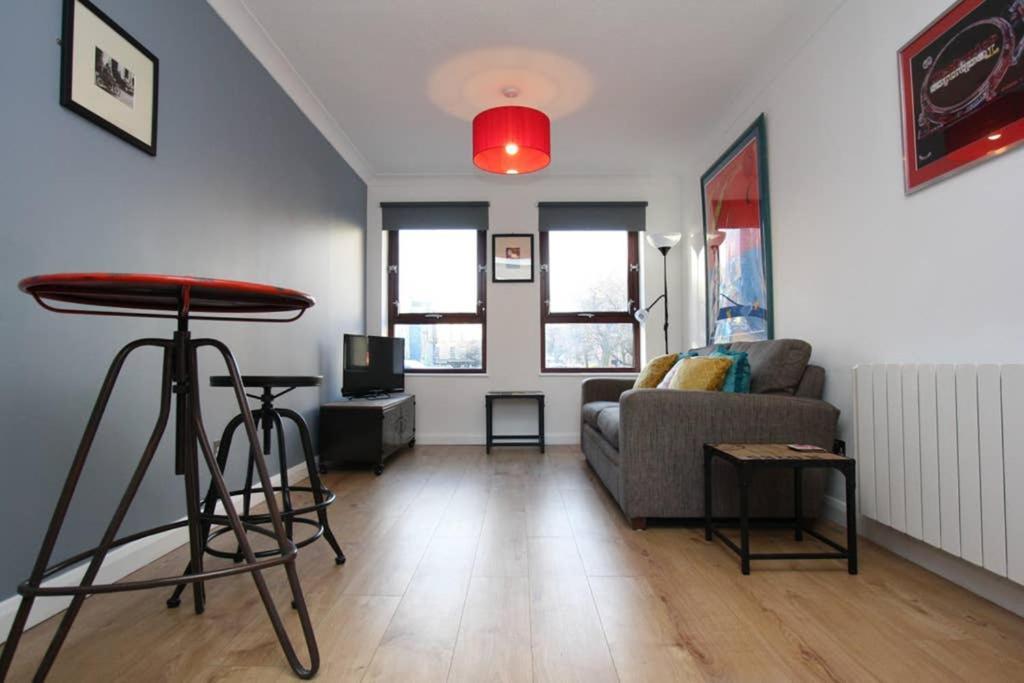 Bijou Merchant City Apartment With Parking Glasgow Extérieur photo