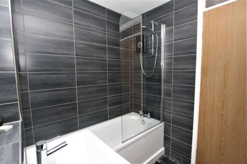 Bijou Merchant City Apartment With Parking Glasgow Extérieur photo